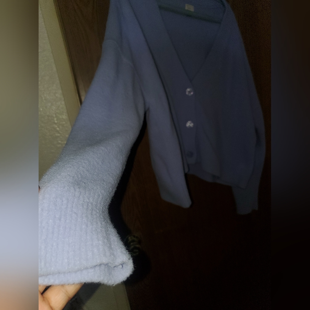 Cashmere Sweater - Picture 2 of 3
